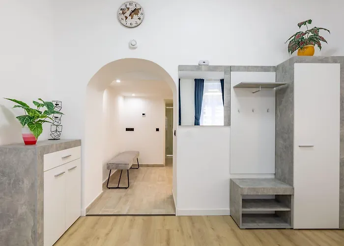 아파트 Spacious - Cozy - *