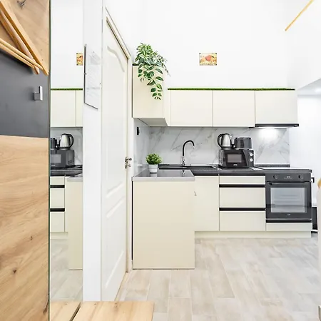Spacious - Cozy - *