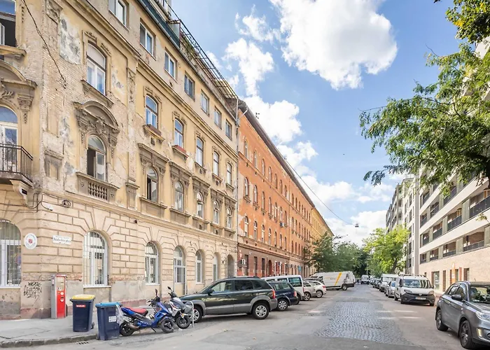 Spacious - Cozy - * Budapest